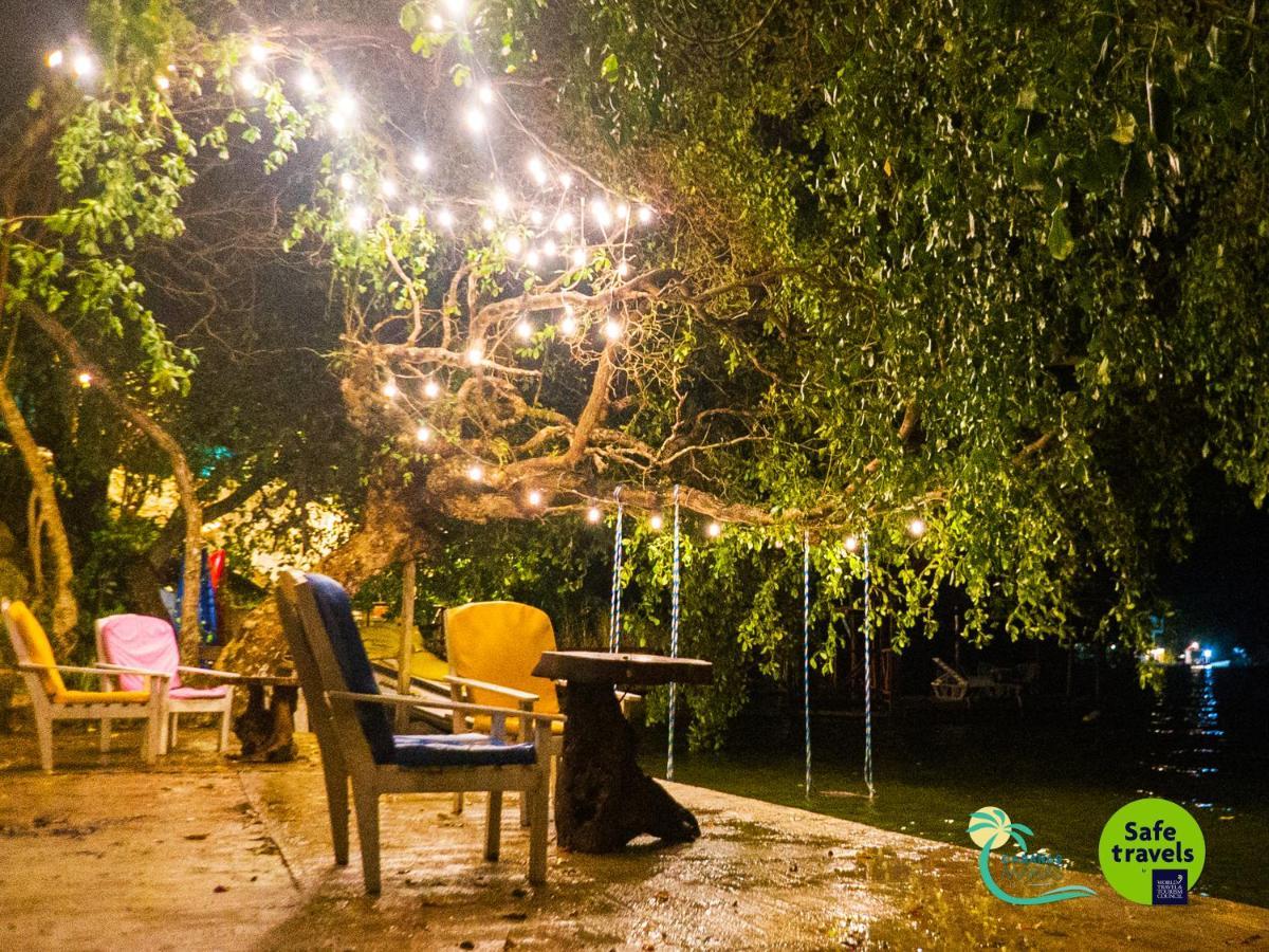 Cabanas Marias Lakefront Hotel Бакалар Екстериор снимка